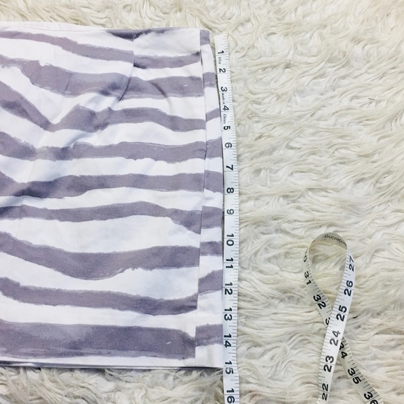J. Crew Gray Zebra Striped Mini Skirt Size 0 - Picture 9 of 10